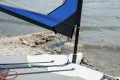 Catamaran Minicat Guppy - zbliżenie na lik dolny żagla i jego naciąg.