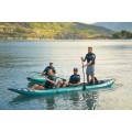 w22244-w22252-action-2-spinera-kayak-hybris.jpg