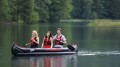 Canoe Grabner Adventure – lifestyle, trzy osoby na wodzie