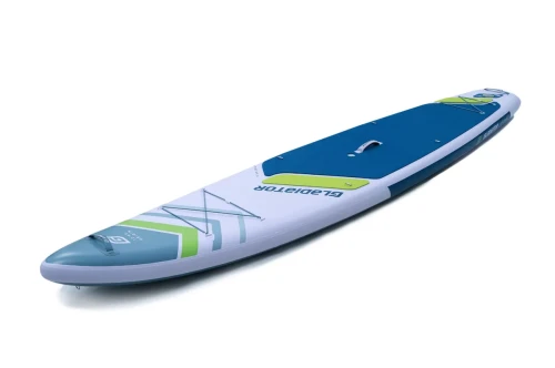 deska SUP Gladiator Origin 12.6S Sport – ujęcie skośne z przodu, widok na pokład