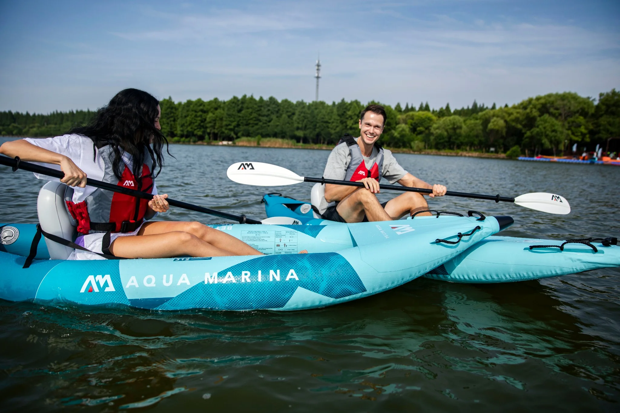 Szaleństwa w kajakach aquamarina Betta 475