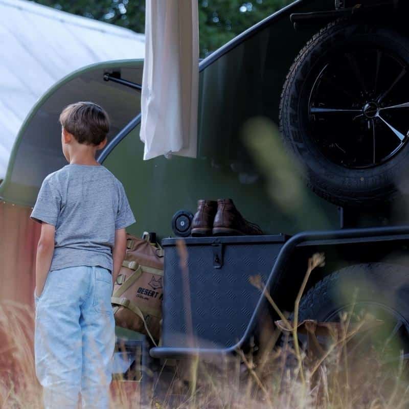 Skrzynie transportowe na nadkolach – akcesorium do przyczepy HeroCamper Ranger