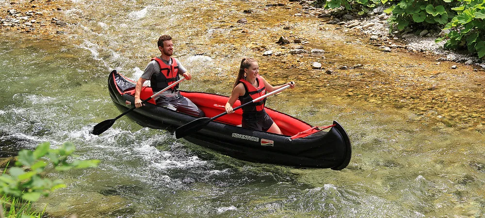 Kajak czy canoe? Różnice, budowa, wady i zalety